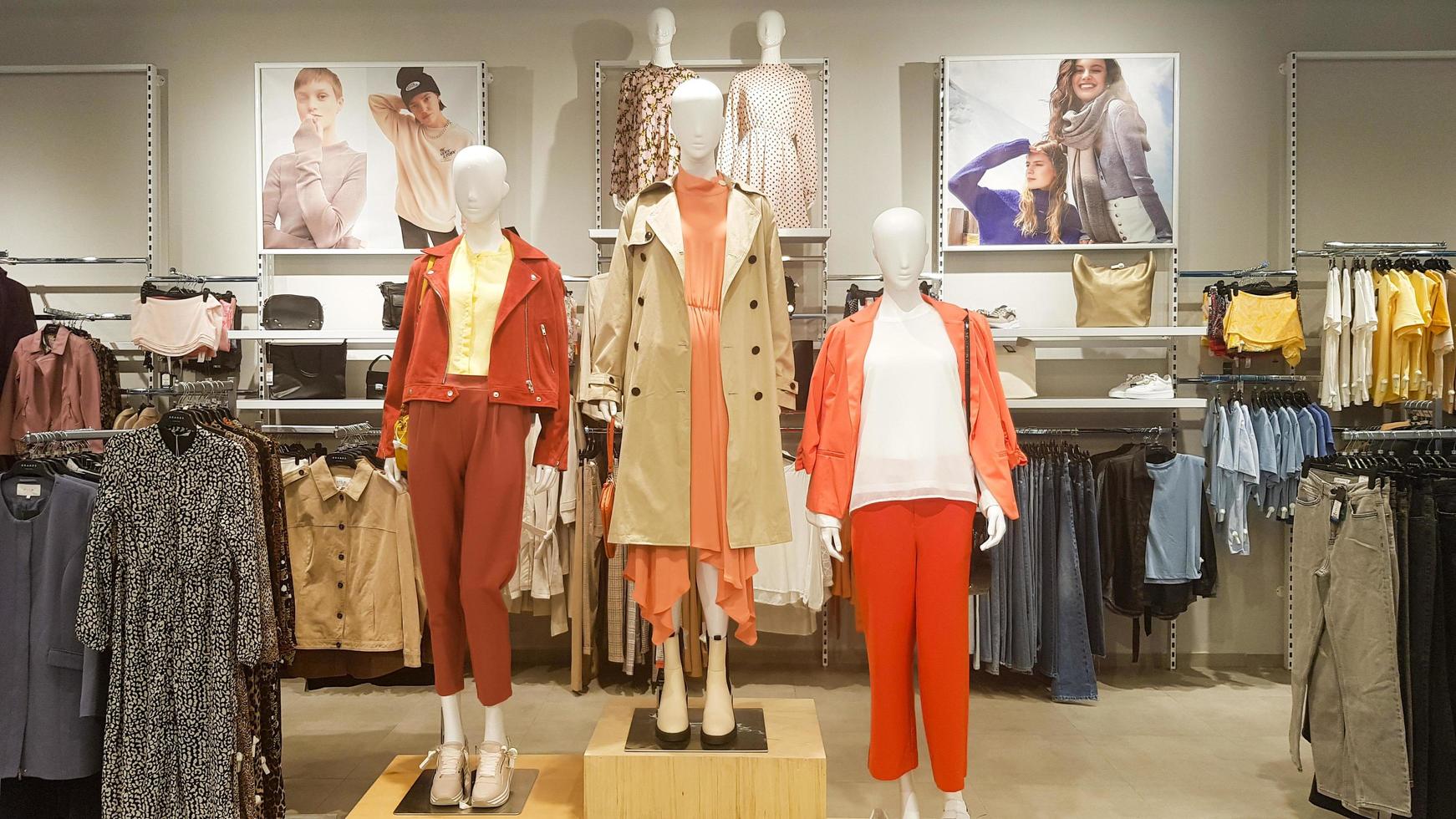 AG CLOTHING storefront
